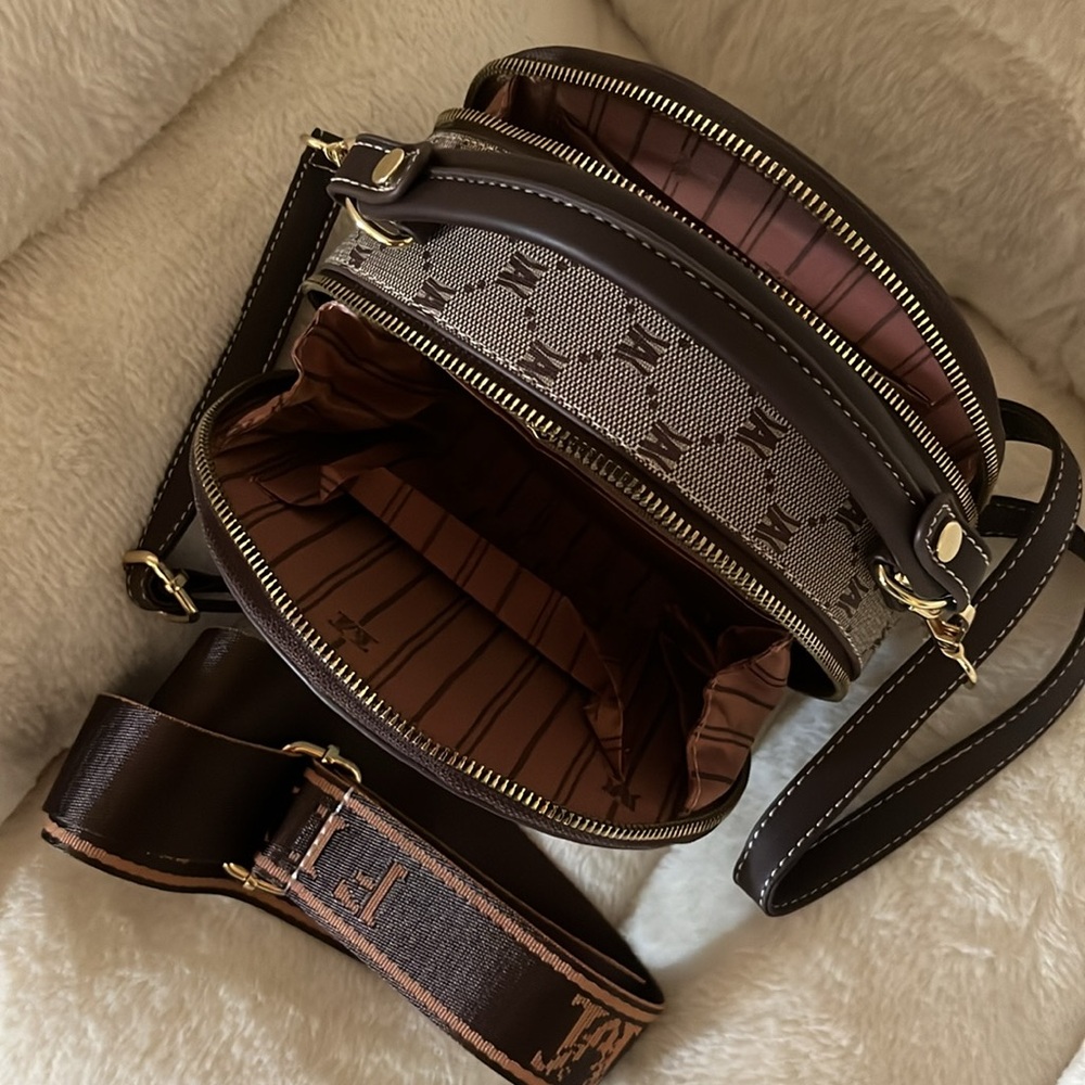 Bag - Picture 2 of 3